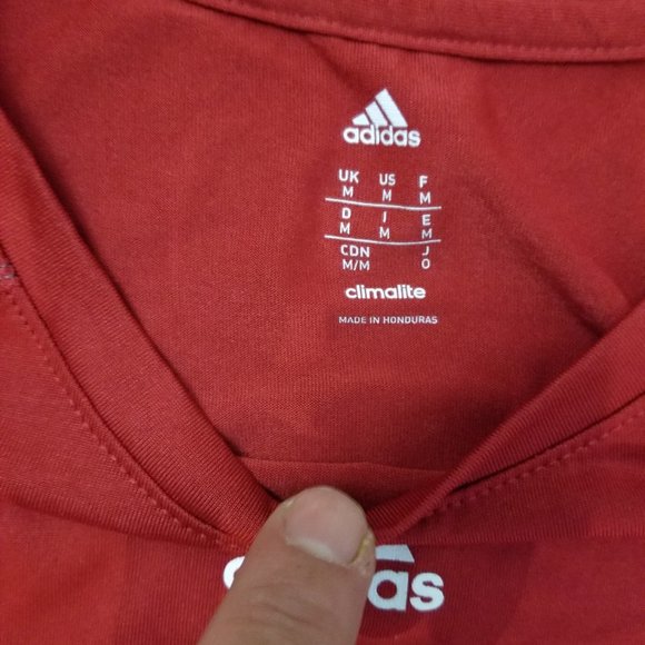 Men's Adidas Climalite Running Soccer Shirt M - Picture 2 of 3